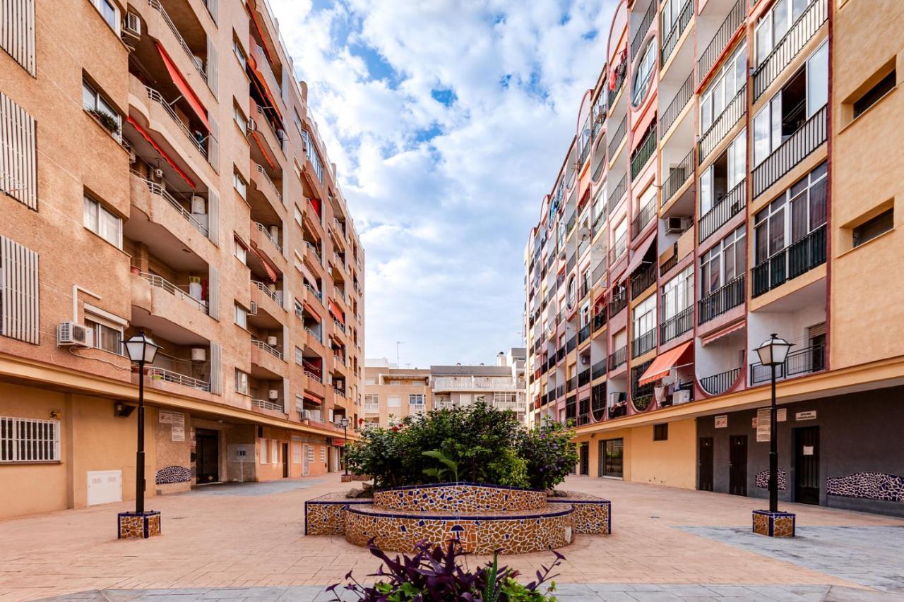 Ferienwohnung Estudio La Loma Torrevieja Exterior foto